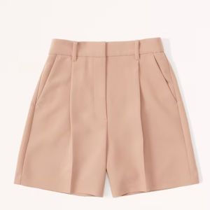 NWT Abercrombie Ultra High Rise Tailored Short